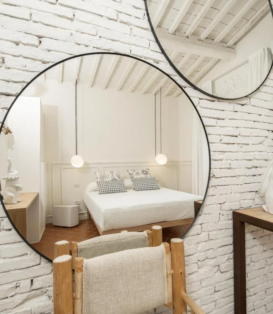 Scarlea Rooms Cecina  Italy
