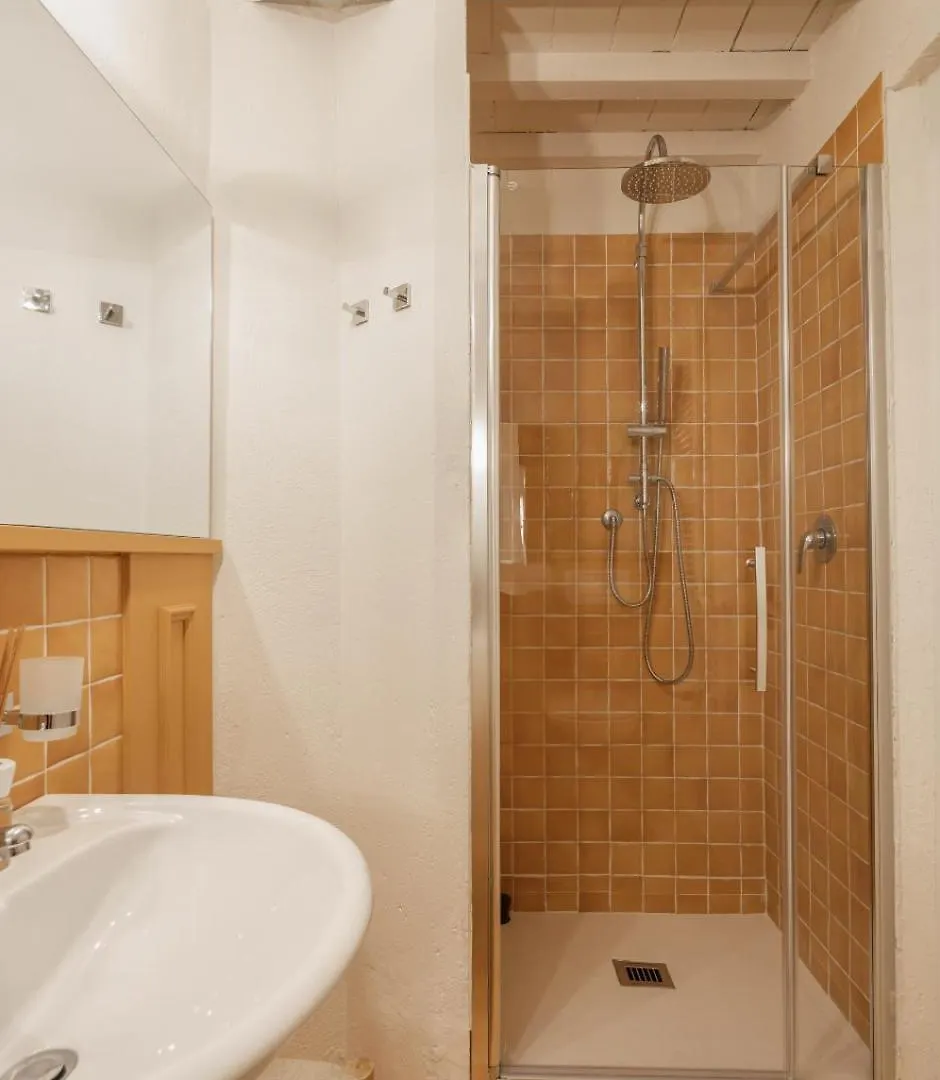Scarlea Rooms Cecina  0*, Cecina (Livorno)